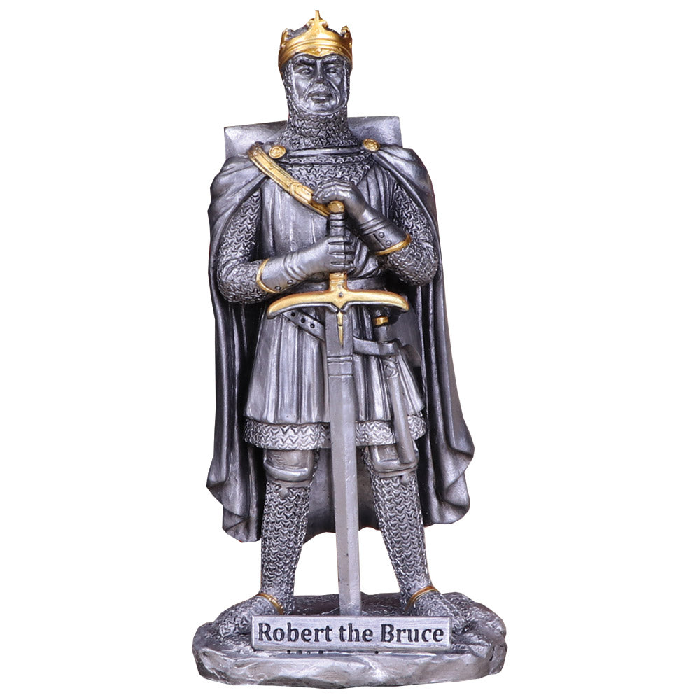 Set of Six Scottish Robert the Bruce Figurines 1