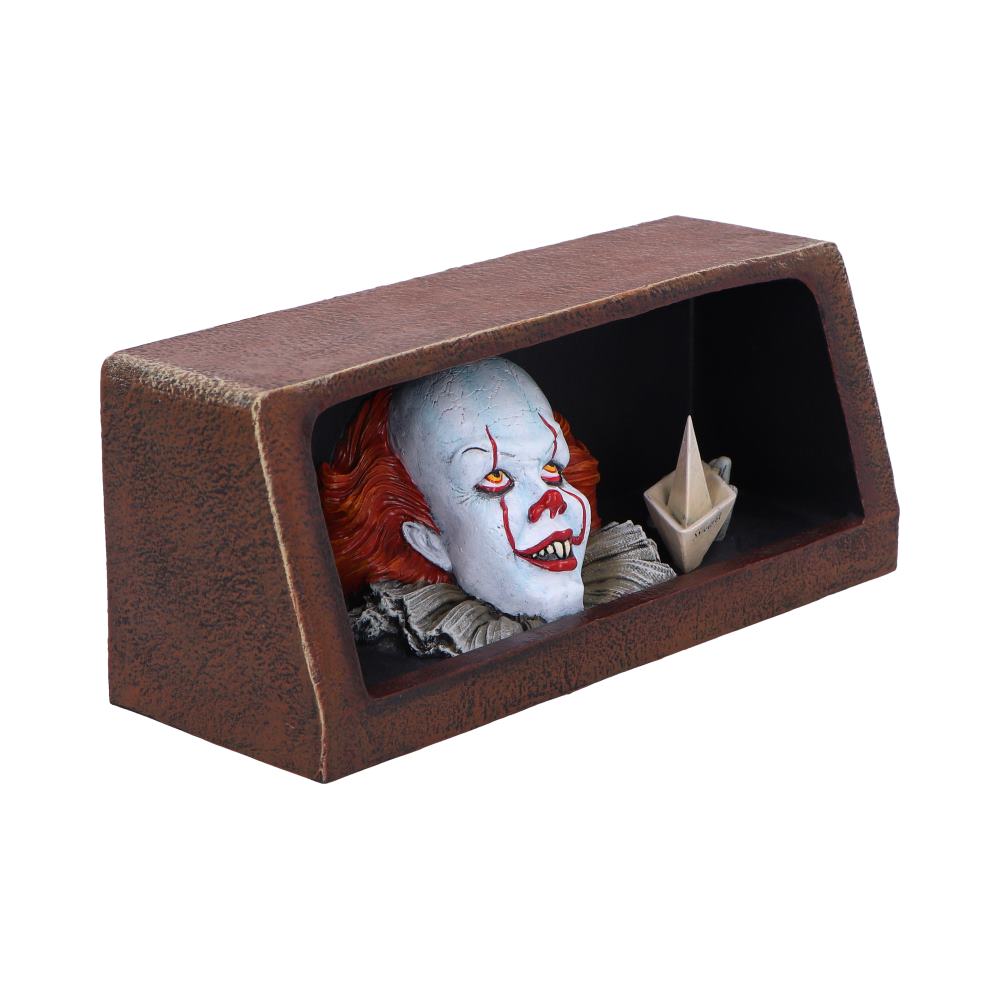 IT Pennywise Clown Drain Figurine 20cm Sound Activated Horror Decor 4