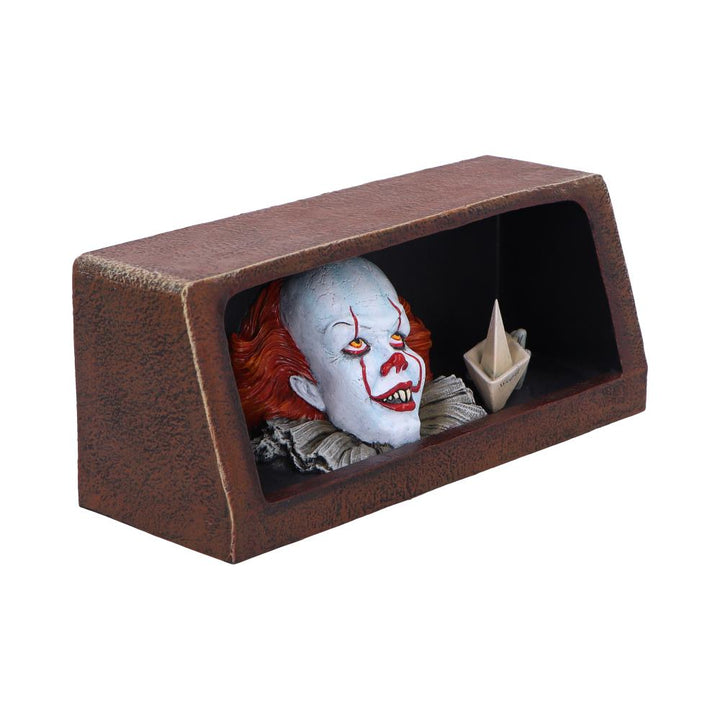 IT Pennywise Clown Drain Figurine 20cm Sound Activated Horror Decor 4