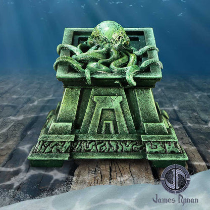 Crypt of Cthulhu Gothic Box By James Ryman 13cm 7