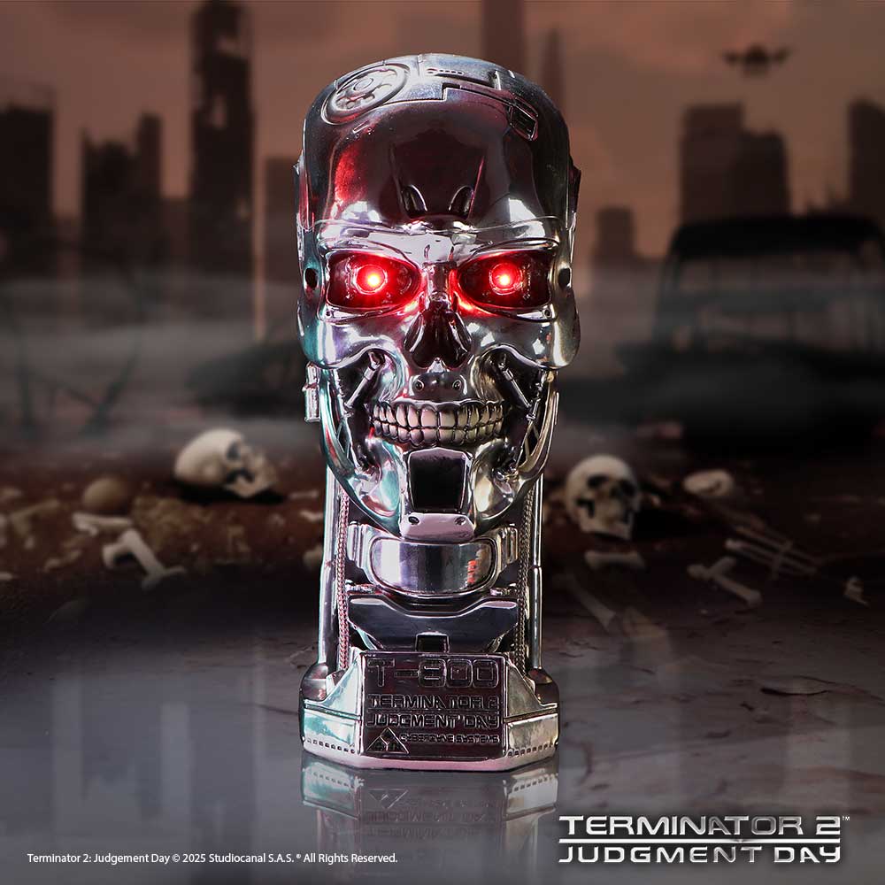 T-800 Terminator Light Up Figurine 21cm 7