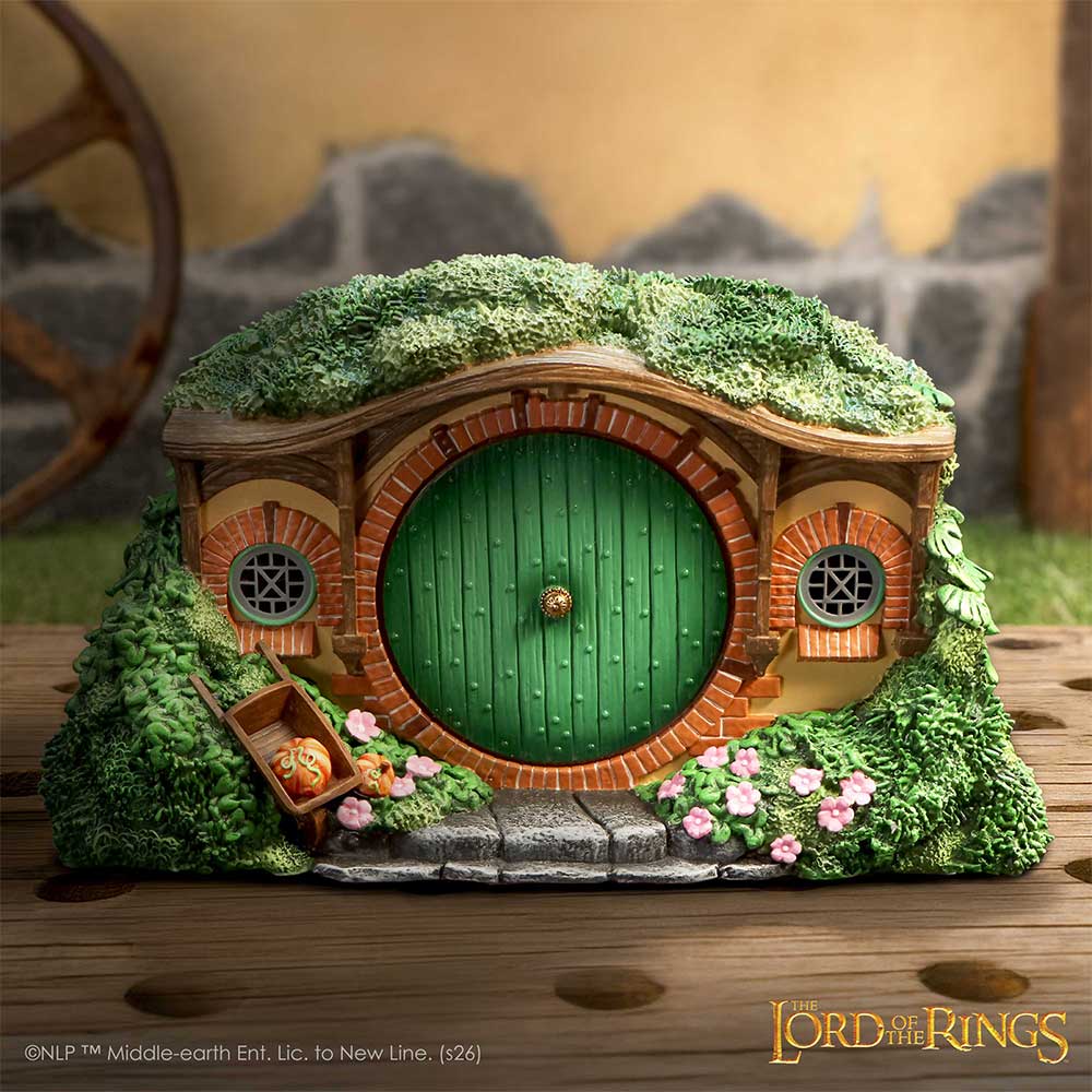 Lord of the Rings The Shire Box 23.4cm 8