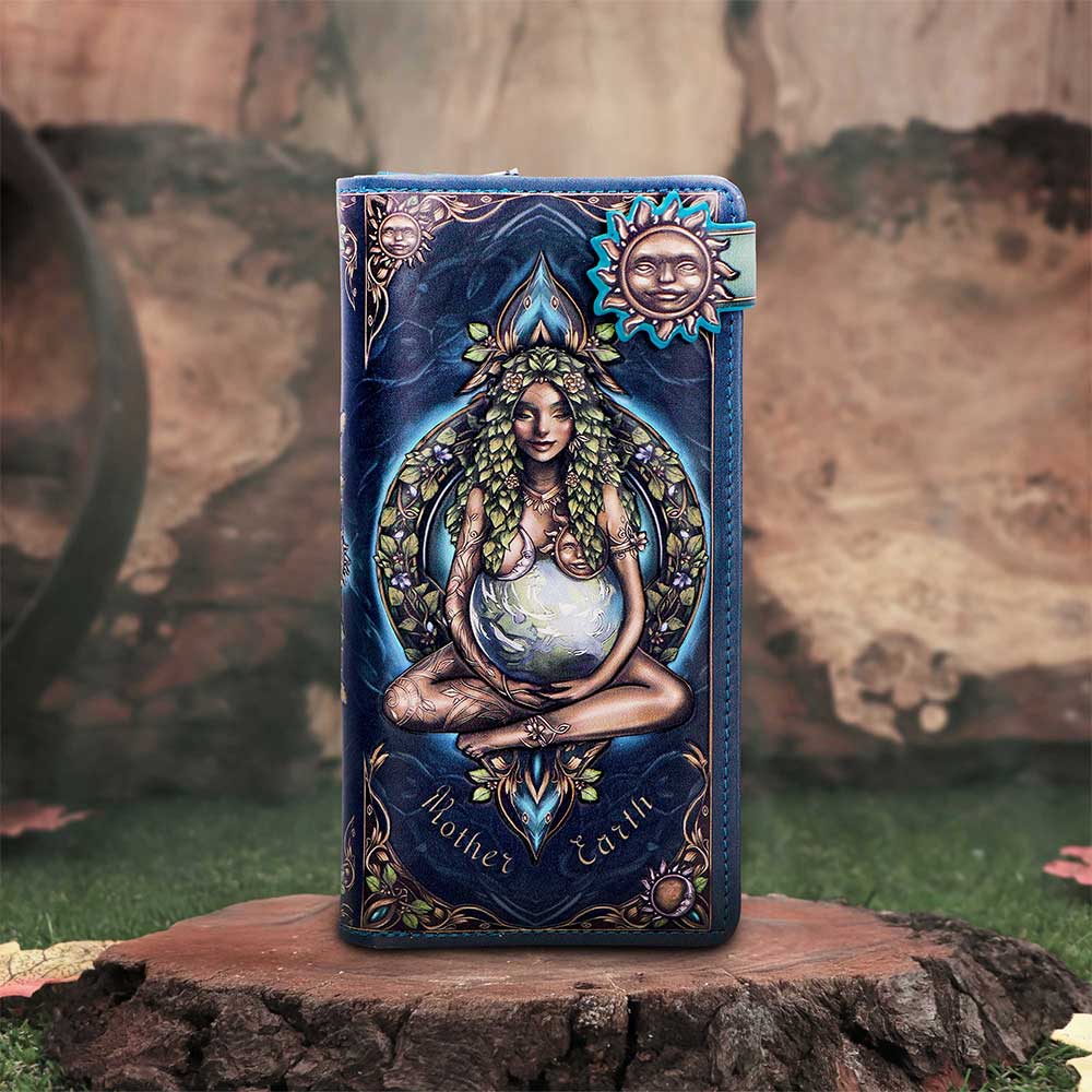 Mother Earth Embossed Purse 18.5cm 7