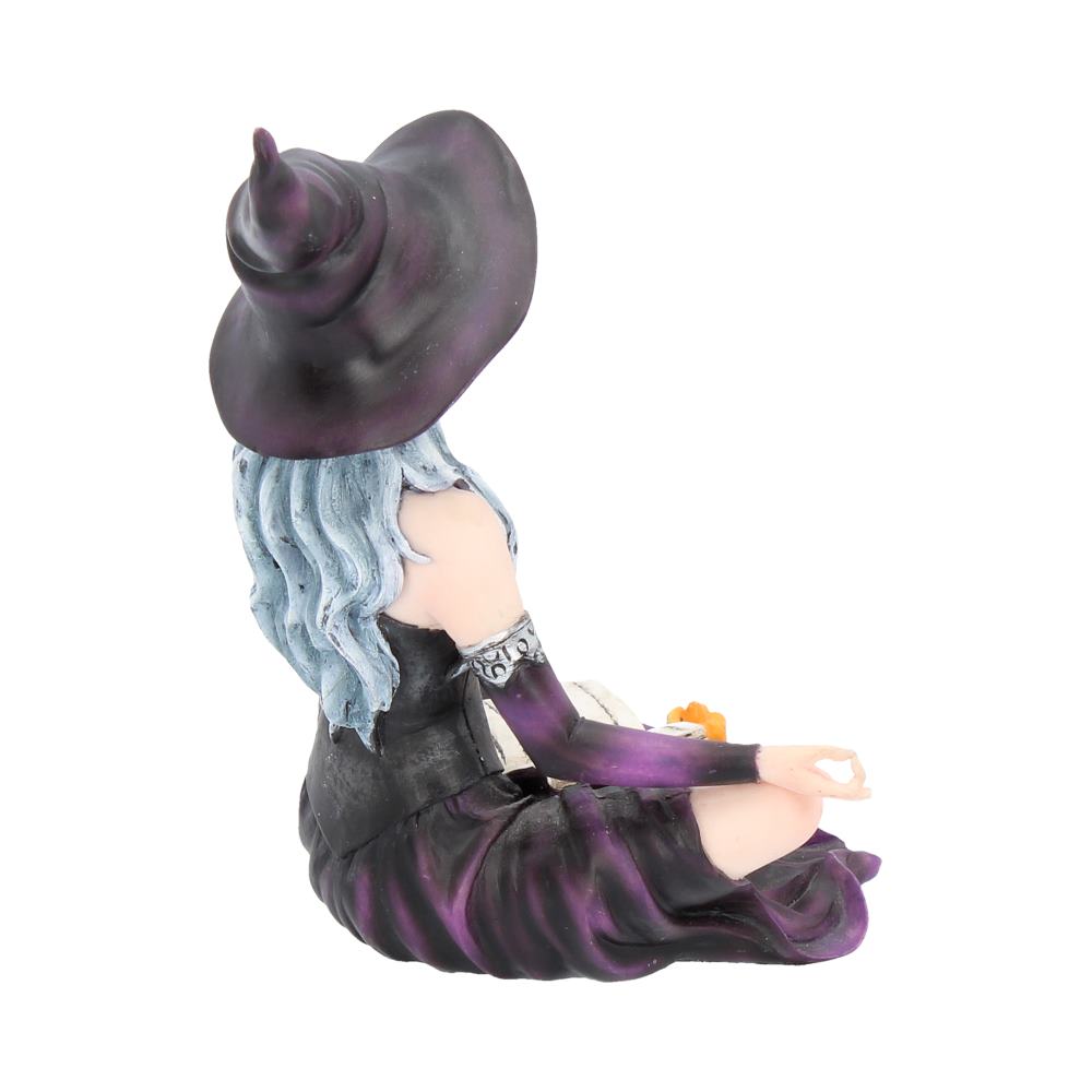 Aradia The Witch and Her Grimoire 14cm Resin Statue 5