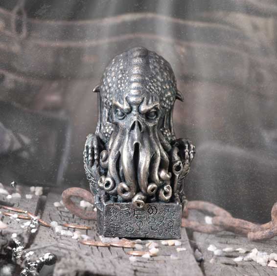 Cthulhu Figurine H P Lovecraft Squid Octopus Ornament 17cm 8
