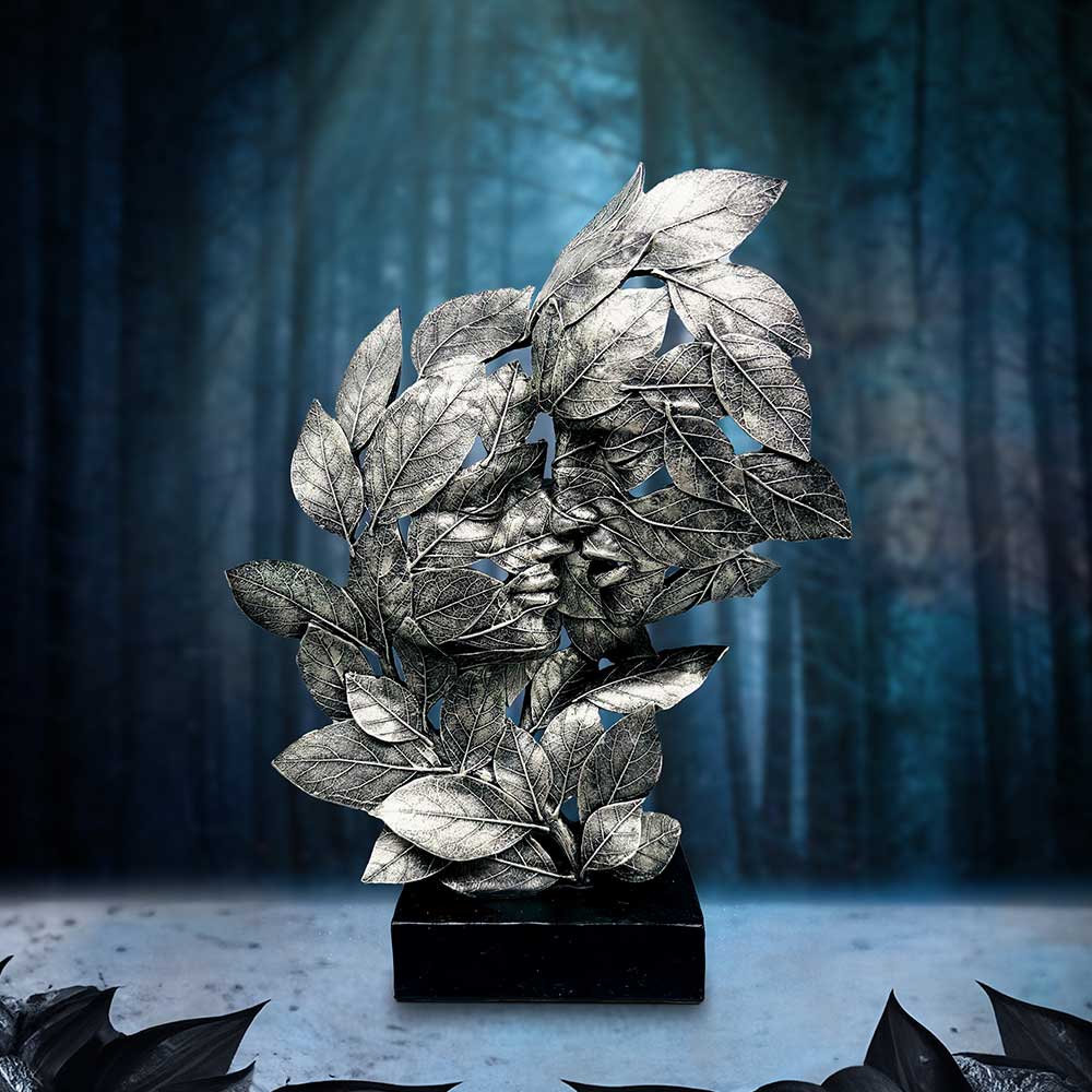 Natural Emotion Kiss Silver Statue 37cm 7