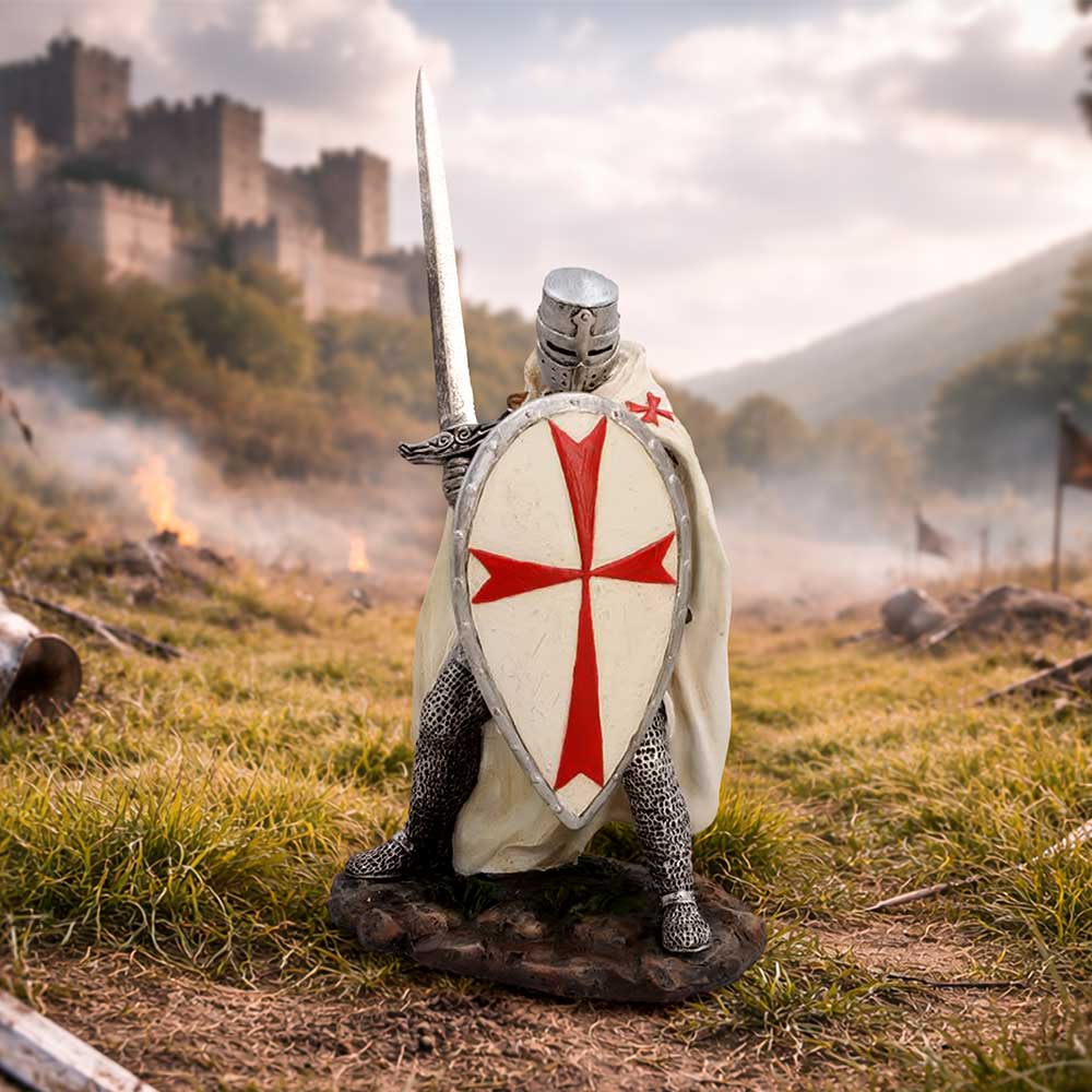 White Knight Templar Figurine 18.5cm 7