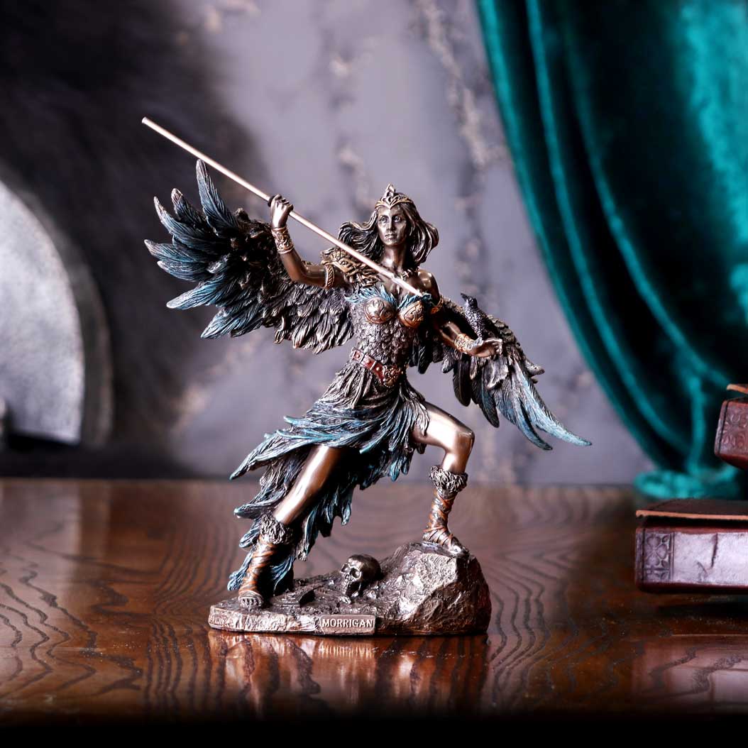 Morrigan Celtic Phantom Queen Bronze Figurine 22cm 7