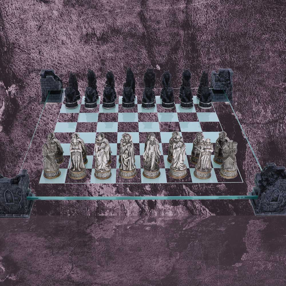 Raised Fantasy Vampire Werewolf Chess Set With Corner Towers 43cm 7