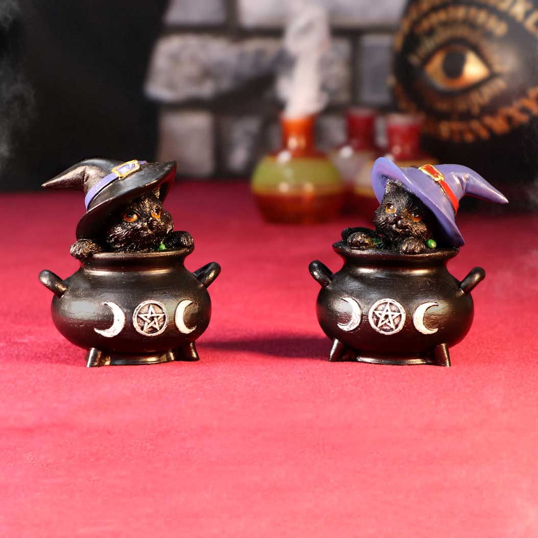 Hubble and Bubble Witches Familiar Black Cat Cauldron Figurines 8cm 7