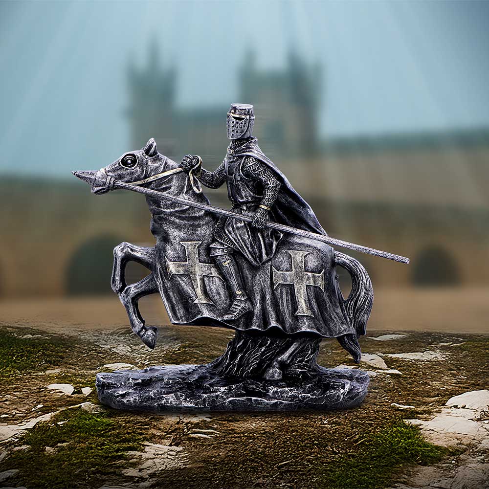 To Protect Figurine a Templar Knight Ready for Battle 16cm 7