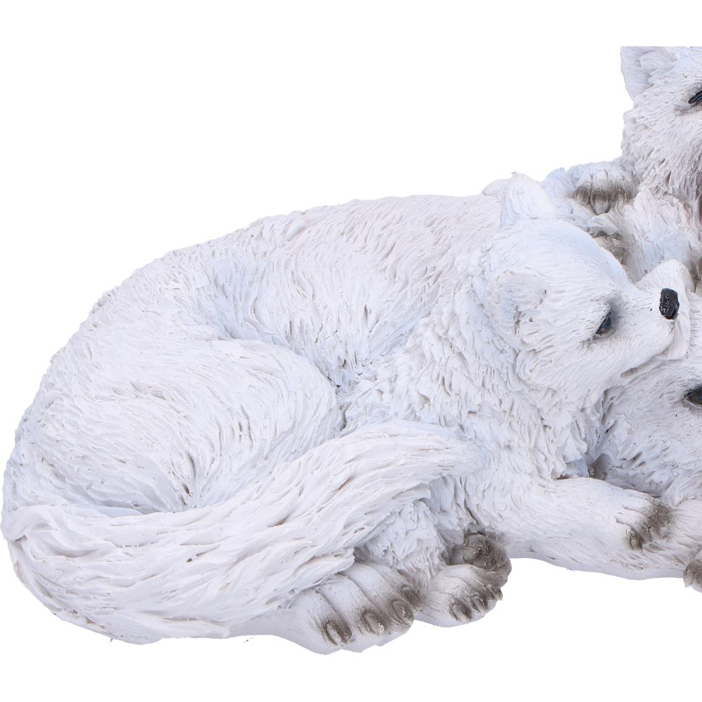 Winter Warmth Cuddling Wolf Puo Figurine 15cm 6