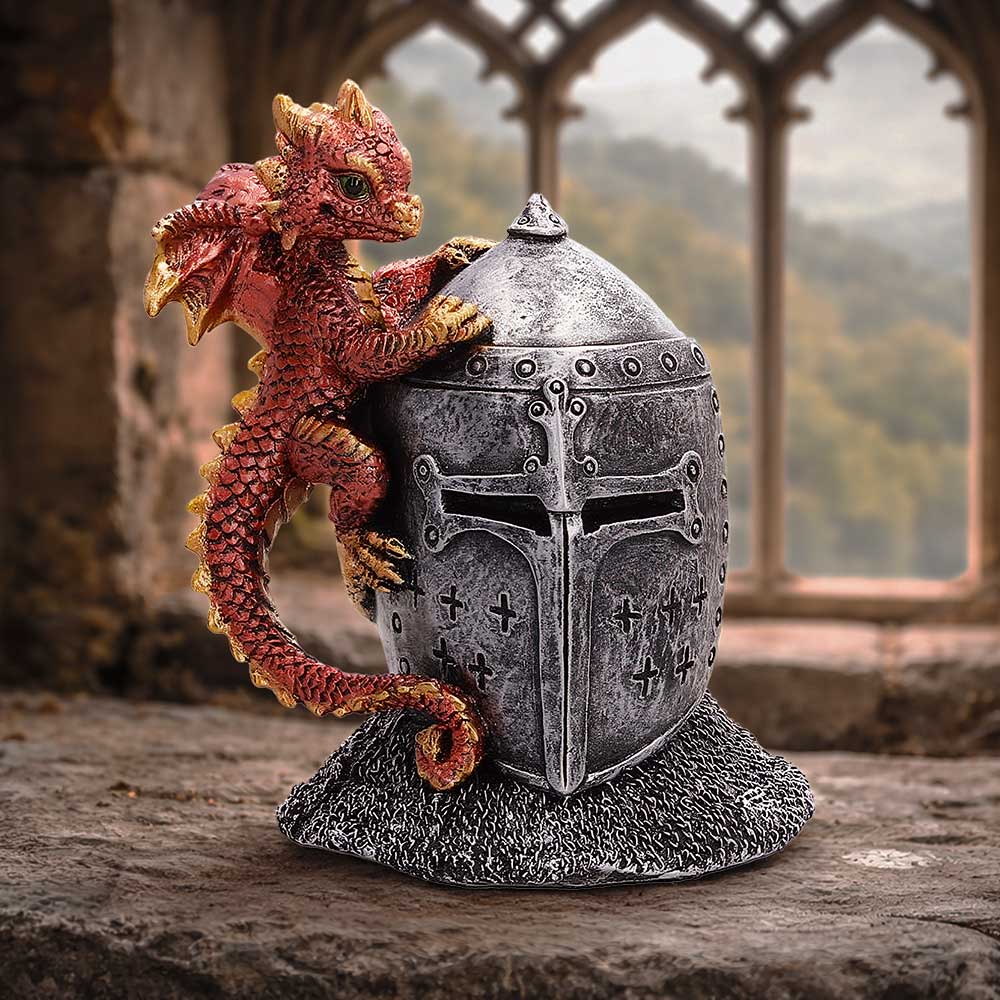 Red Dragon on Knight Helmet 12.3cm 8