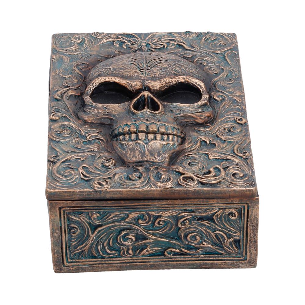 Skull Treasured Remains Box 5.6cm 1